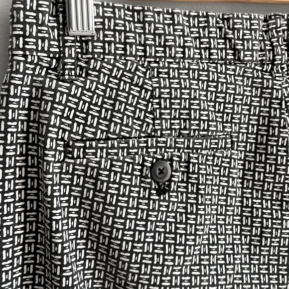 Gap Slim City Black & White Khakis, Size 8R - Picture 11 of 16